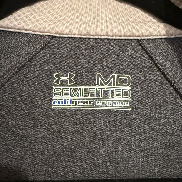 Women’s CMU Under Armour Quarter Zip Size Medium - Picture 4 of 4